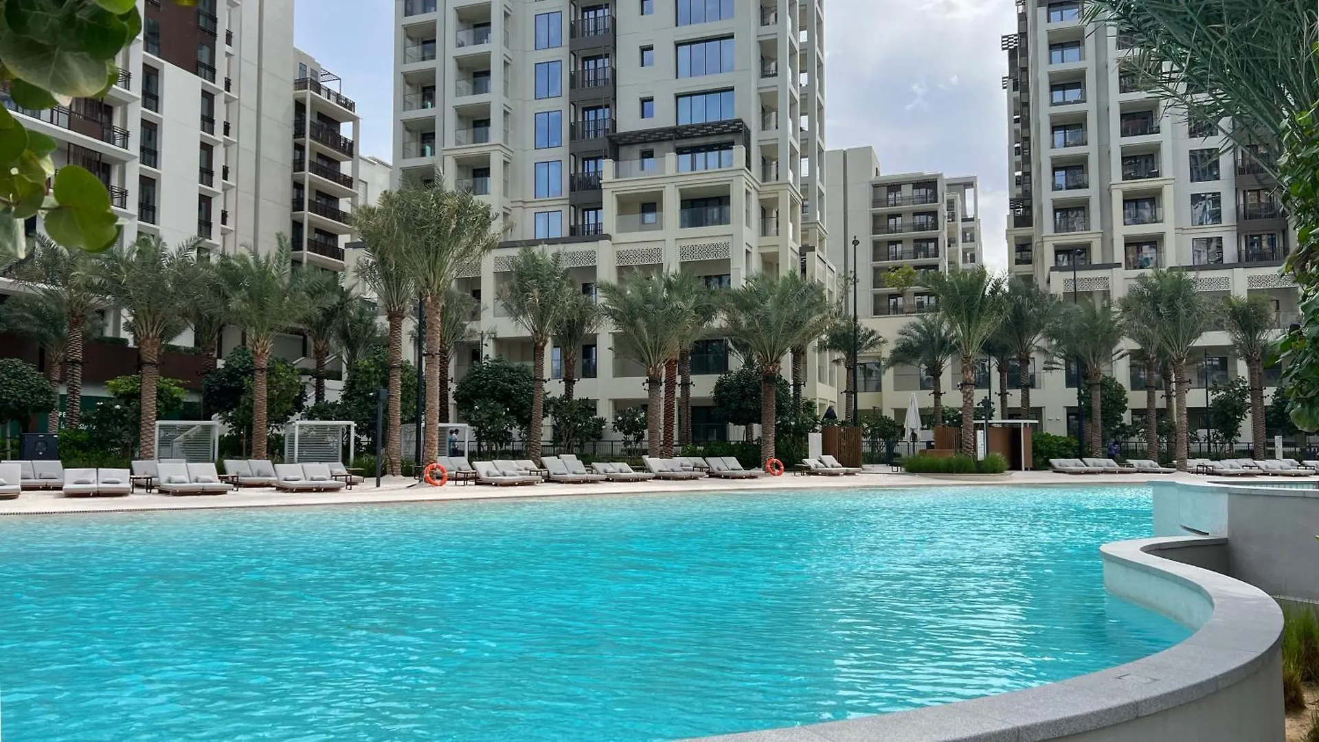 Designer 2Br In Creek Beach Summer 3Mins Walk To The Beach - 207 Dubai Apartment